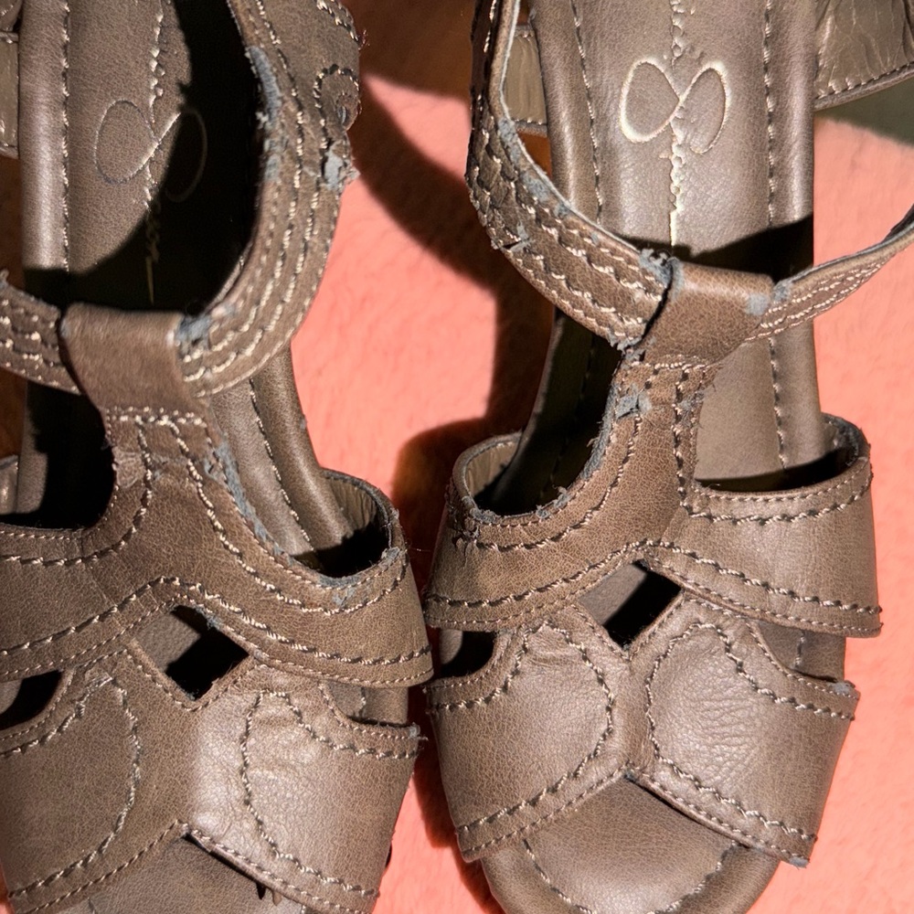 Jessica Simpson Brown Leather T-Strap Heels
